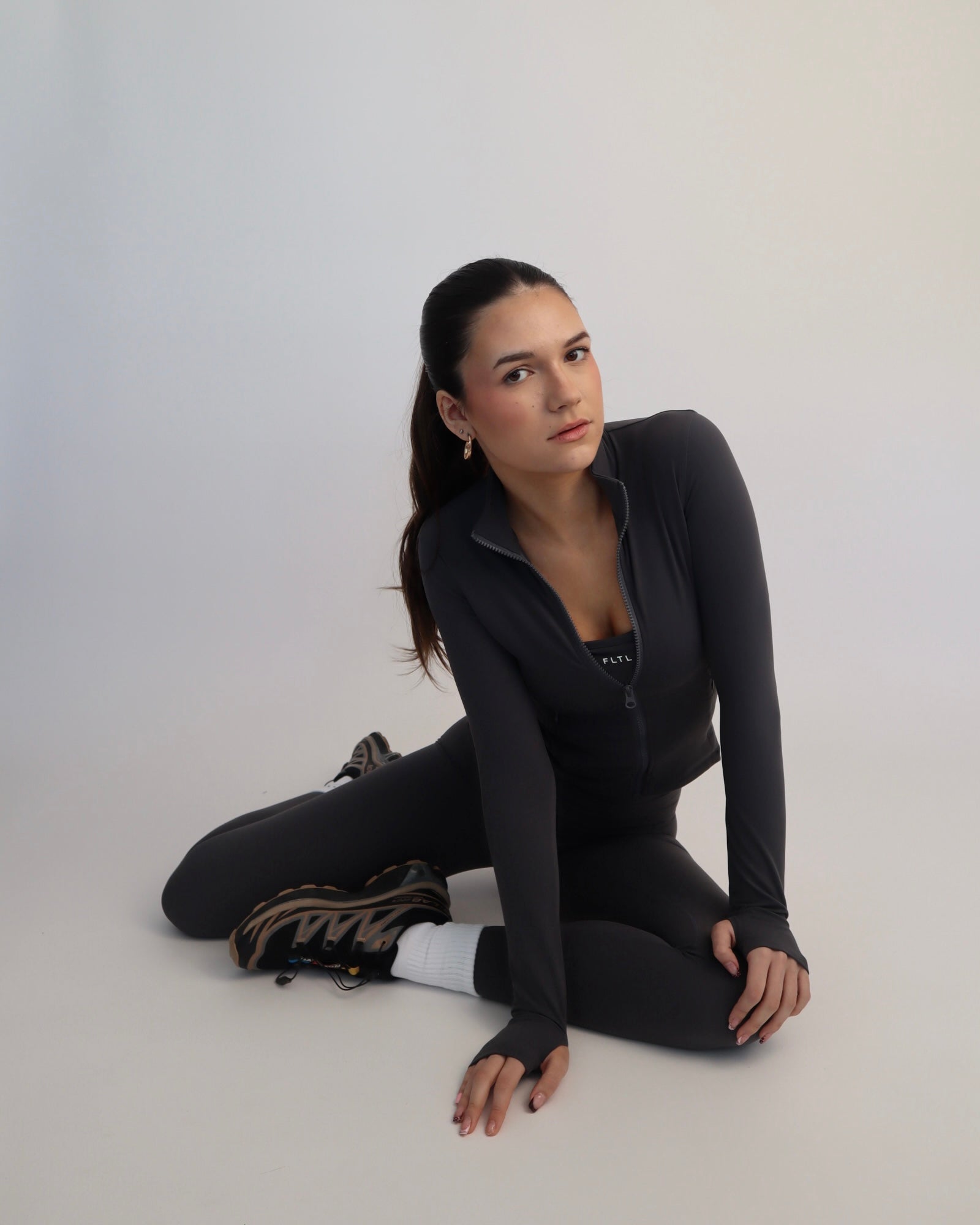 LUXEFORM™ SILHOUETTE JACKET (GREY AREA)