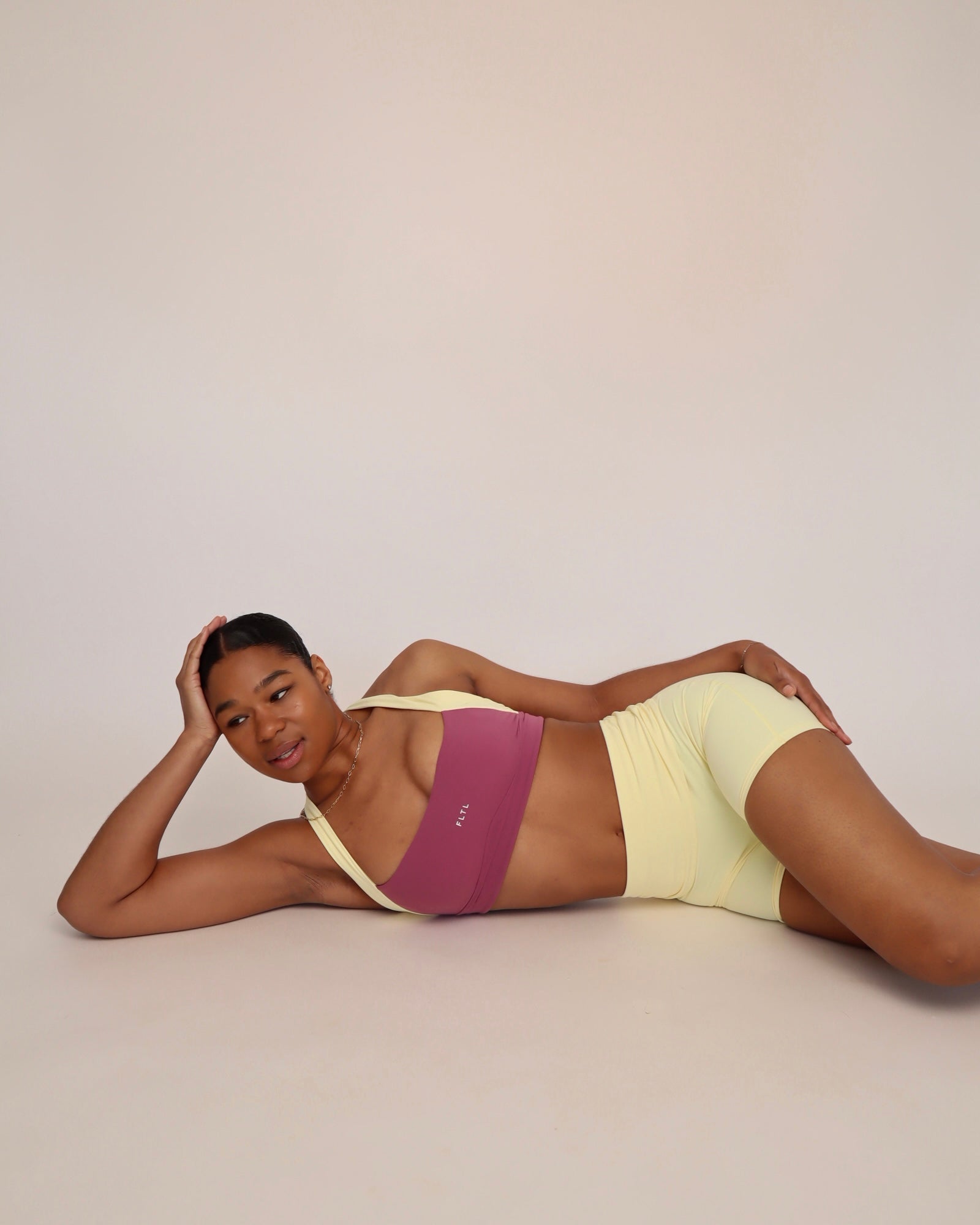LUXEFORM™ FOLDOVER SHORT (SPRITZ)