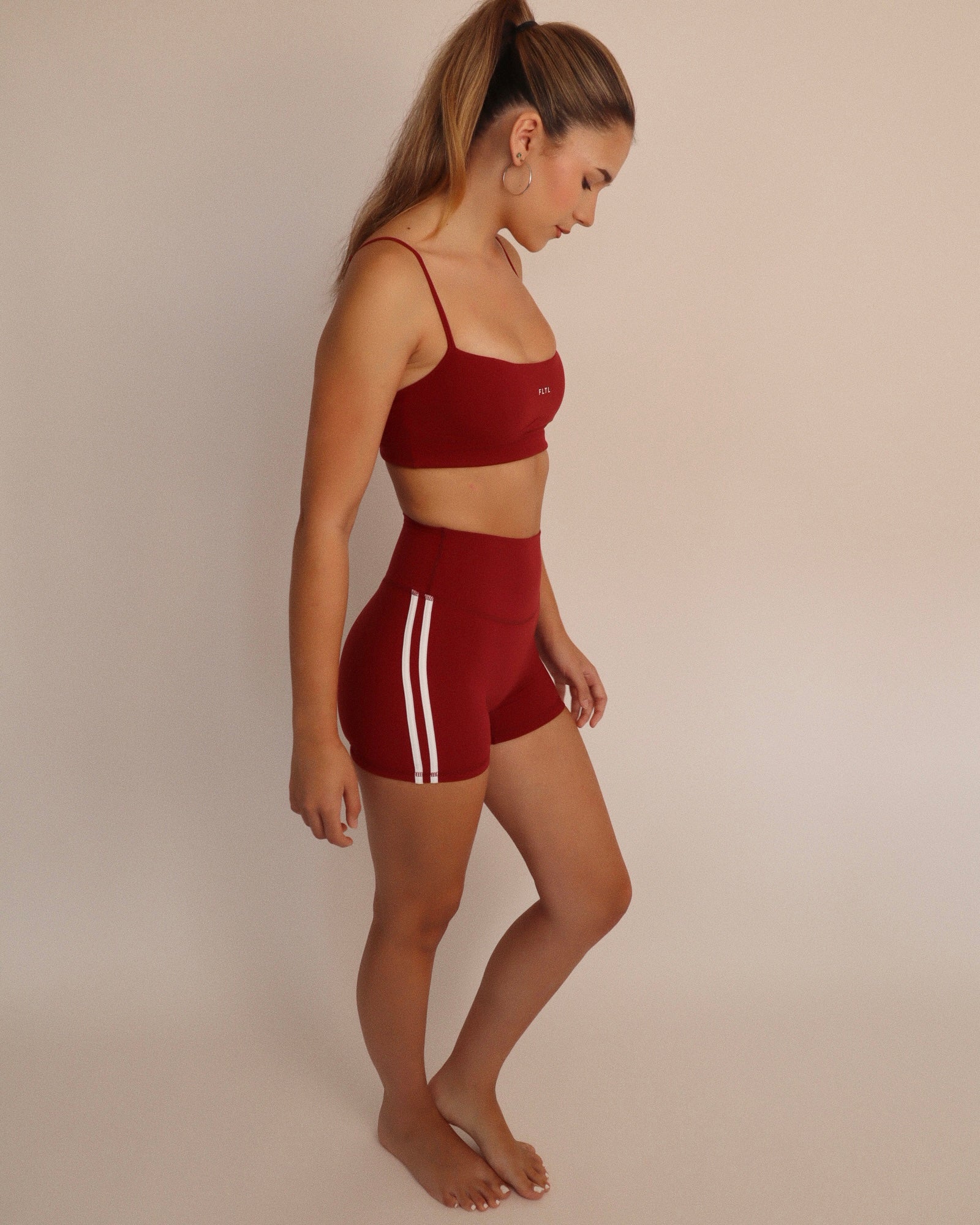 LUXEFORM™ SPORT SHORT (CHERRY)