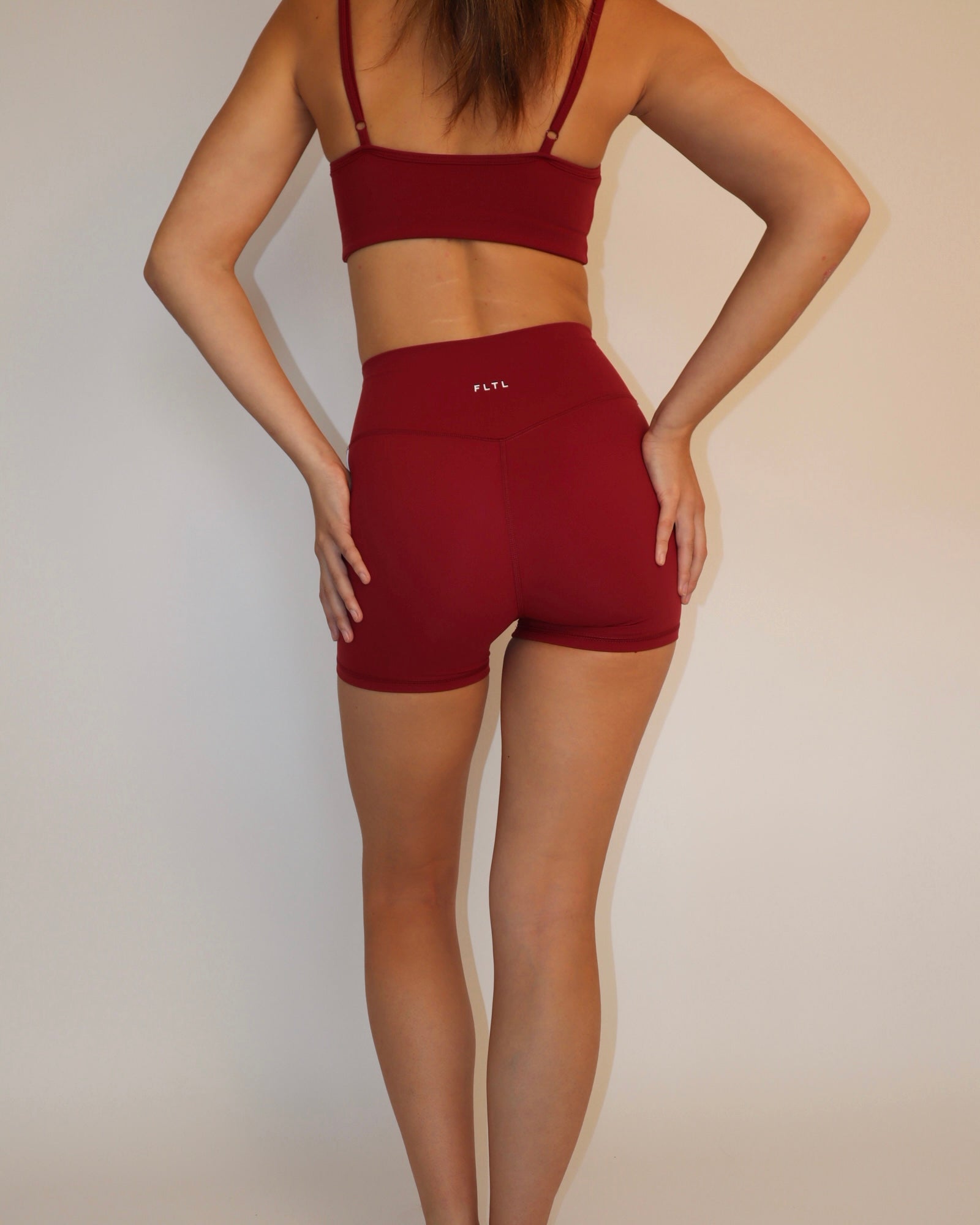 LUXEFORM™ POINT BRA (CHERRY)