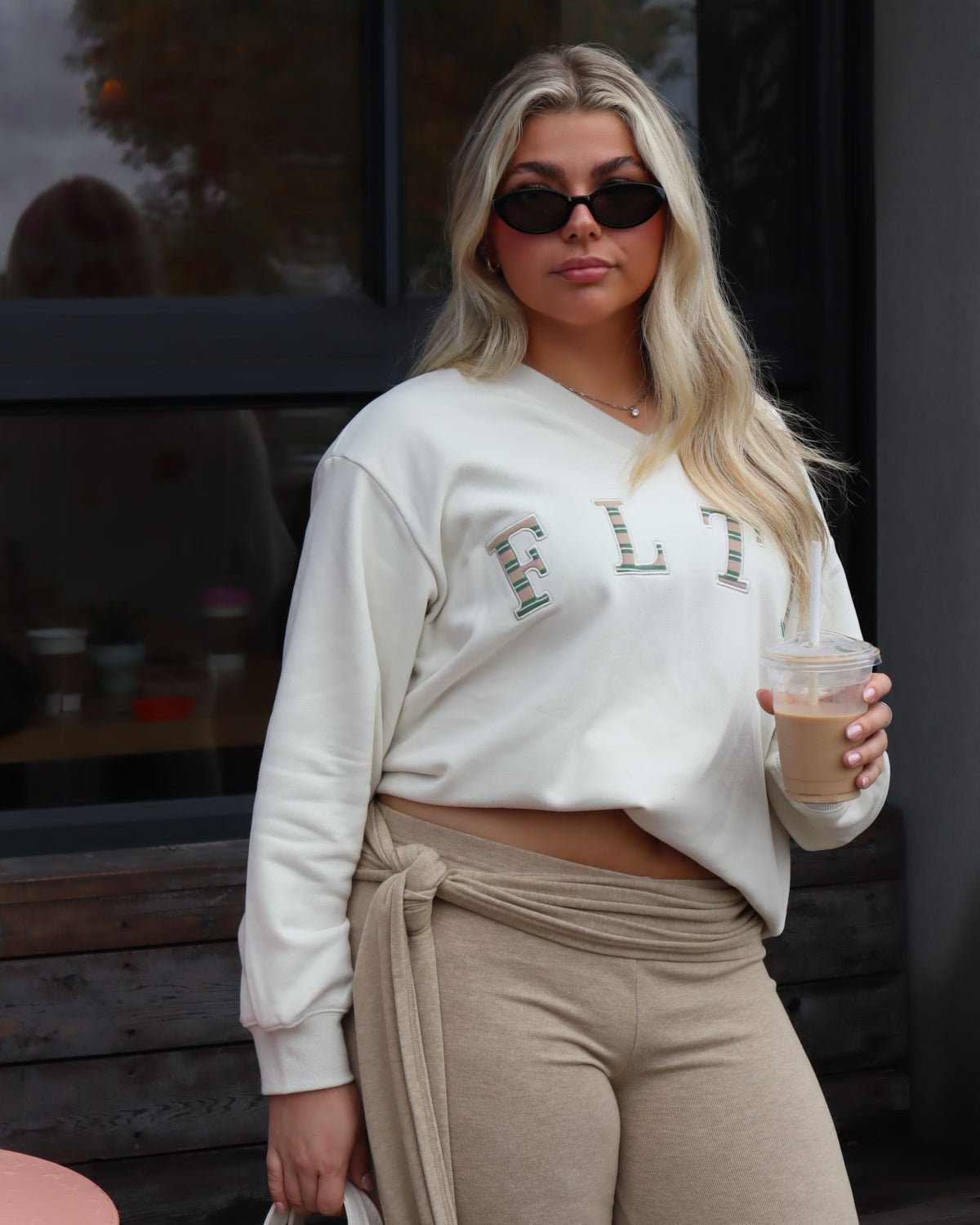 LUXEFLEECE™ LIGHT V SWEATSHIRT (OAT)