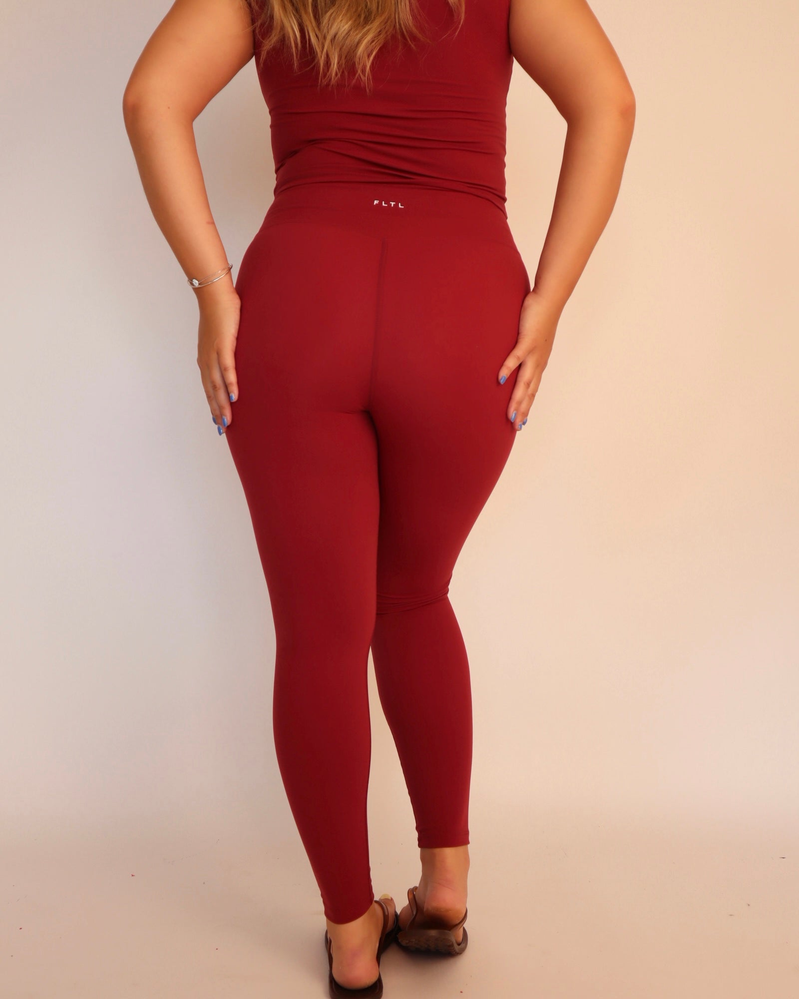 LUXEFORM™ LEGGING (CHERRY)