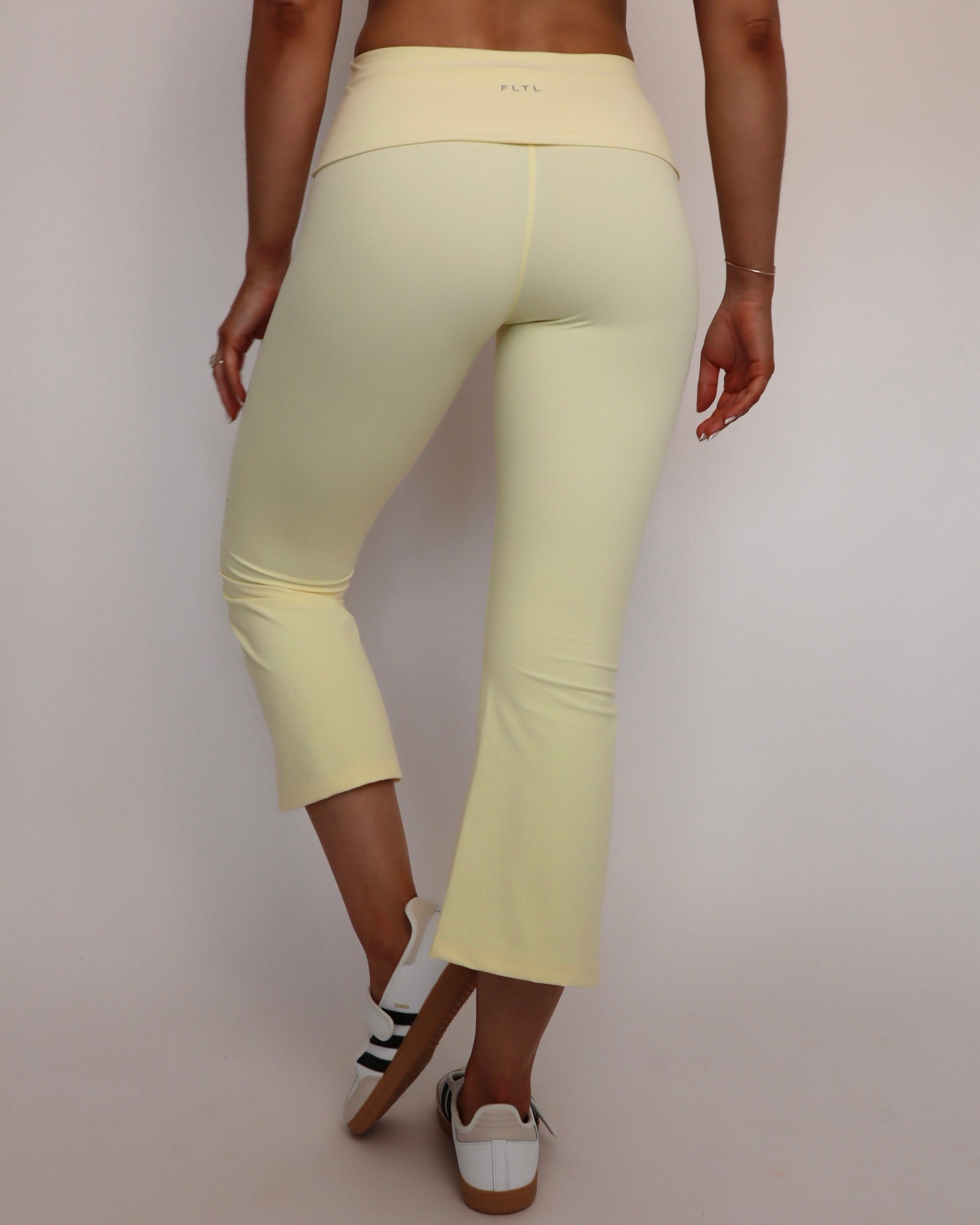 LUXEFORM™ FOLDOVER CAPRI (SPRITZ)