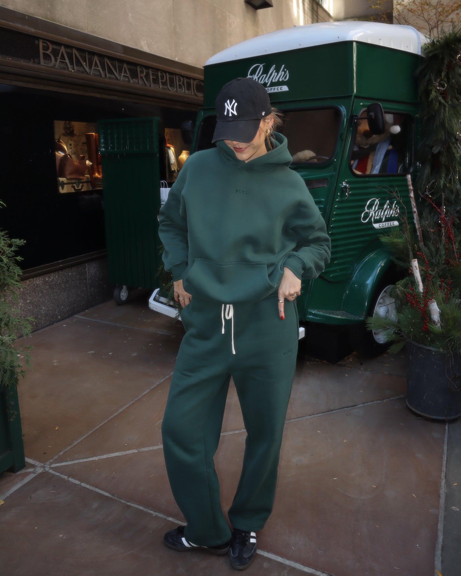 LUXEFLEECE™ SWEATPANT (EVERGREEN) - Forty Luxe The Label